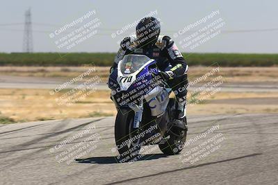 media/Aug-04-2024-TrackDaz (Sun) [[e1ff0814b6]]/Group C/1140am (Wheelie Bump)/